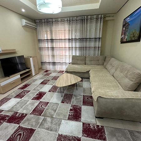 Kevin'S Apartment Delijorgj تيرانا المظهر الخارجي الصورة