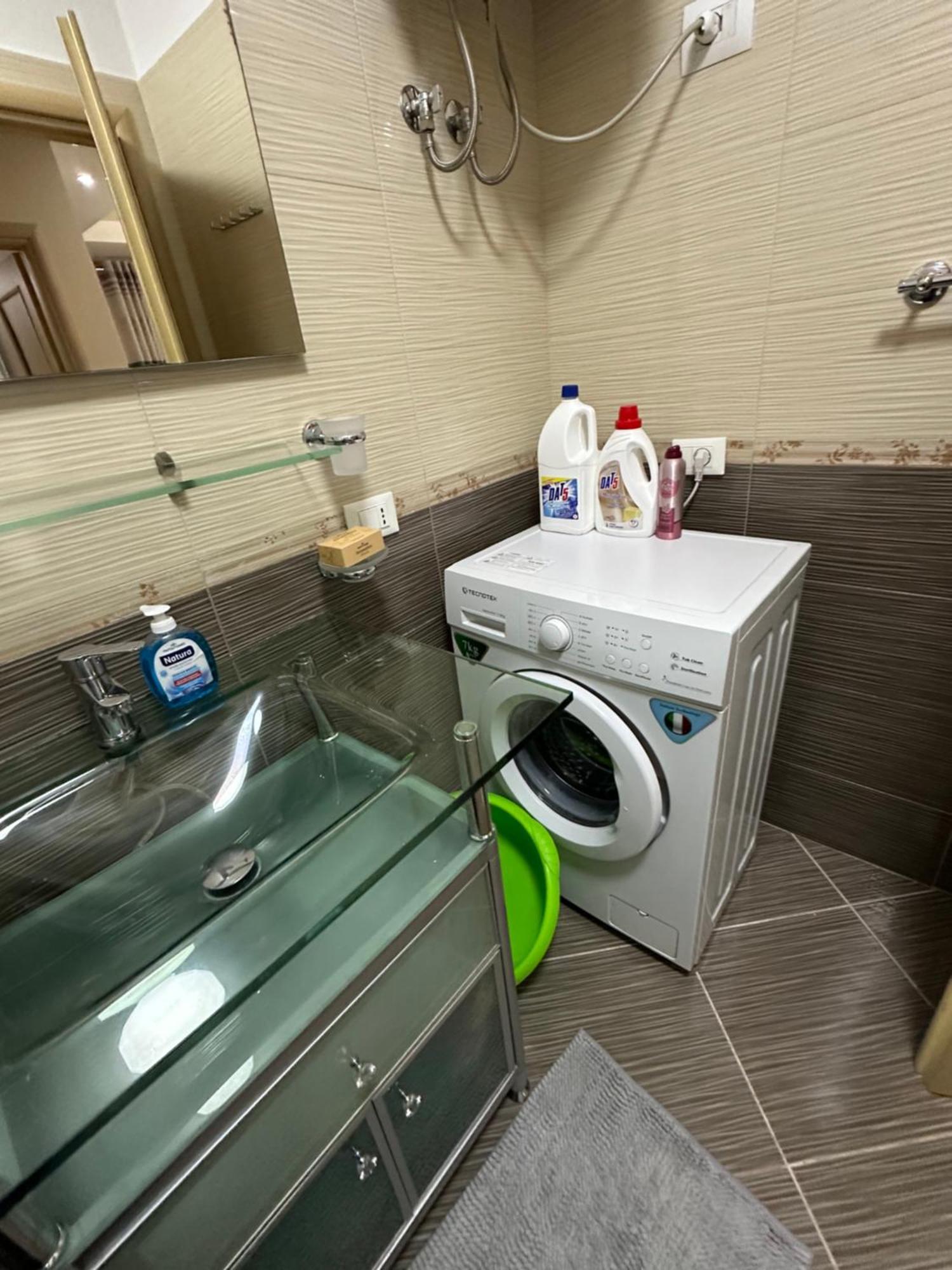Kevin'S Apartment Delijorgj تيرانا المظهر الخارجي الصورة