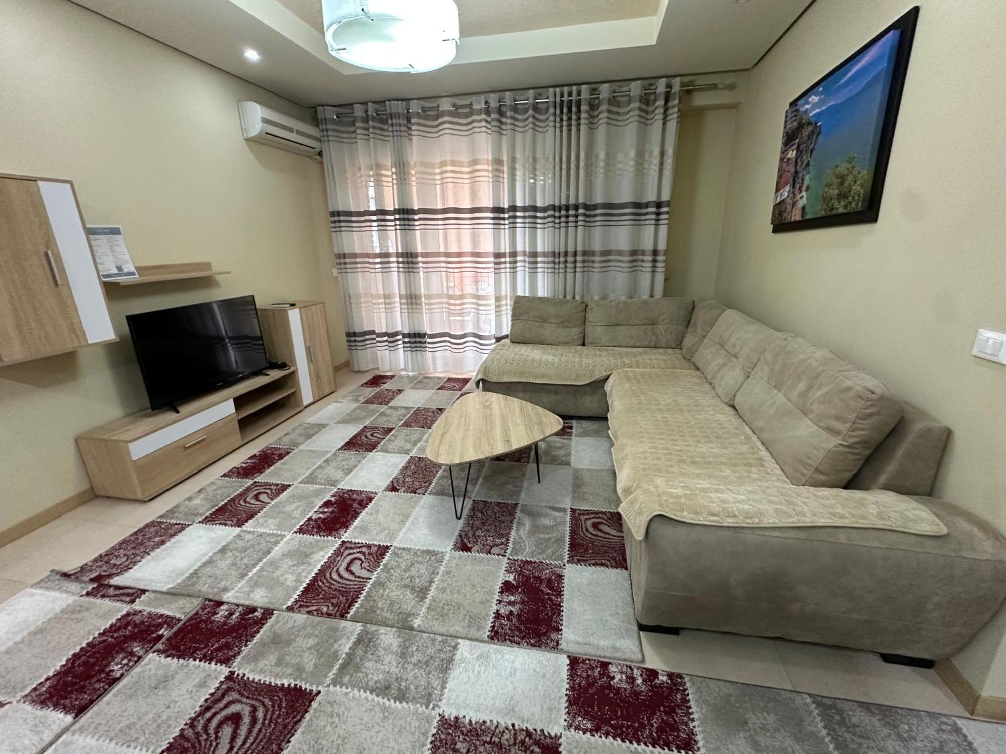 Kevin'S Apartment Delijorgj تيرانا المظهر الخارجي الصورة