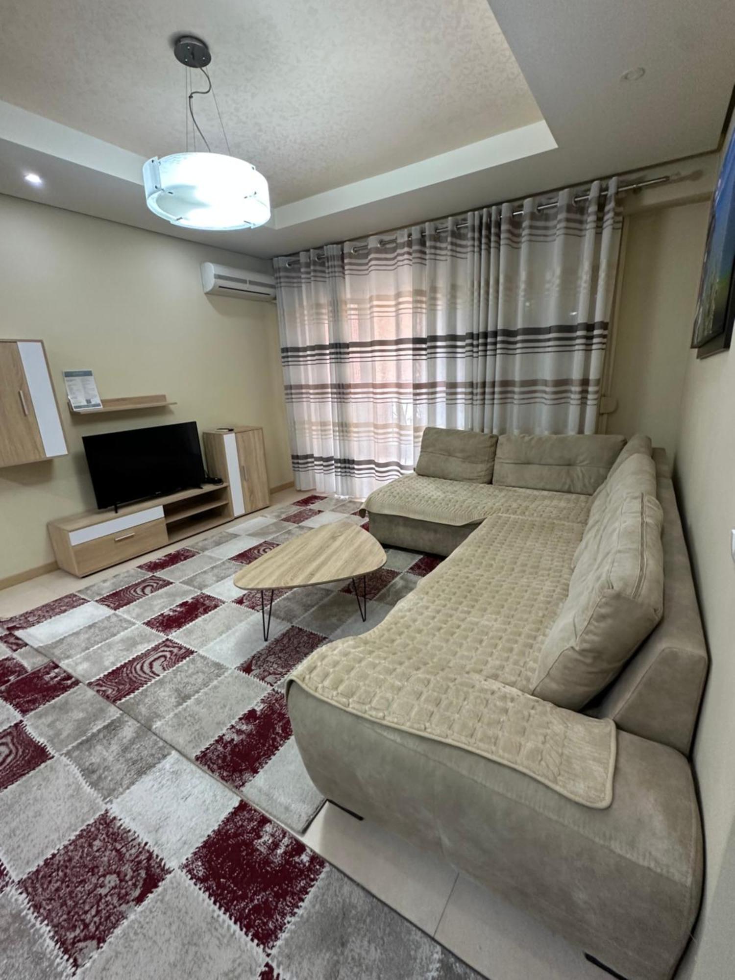 Kevin'S Apartment Delijorgj تيرانا المظهر الخارجي الصورة